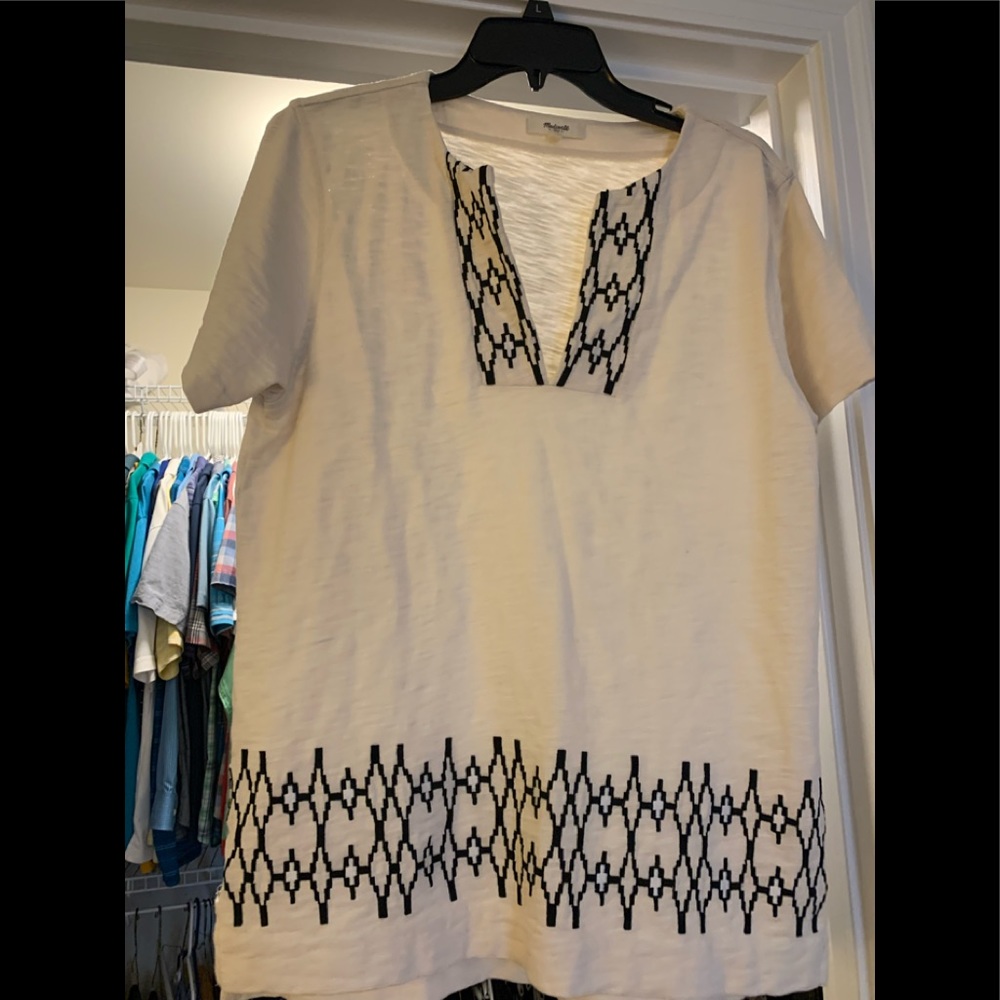 Madewell size medium embroidered top